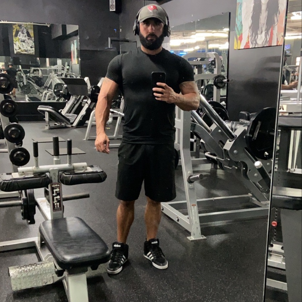 Meet your Posher, Nicholas